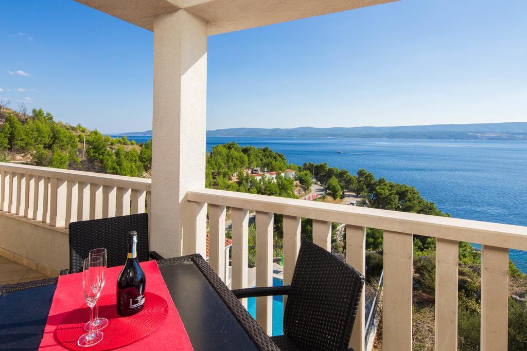 Beachfront Apartments Lara Omis Ngoại thất bức ảnh