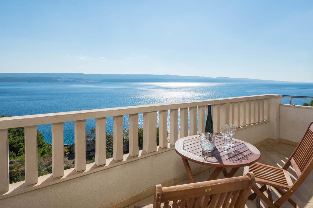 Beachfront Apartments Lara Omis Ngoại thất bức ảnh
