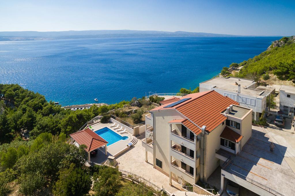 Beachfront Apartments Lara Omis Ngoại thất bức ảnh