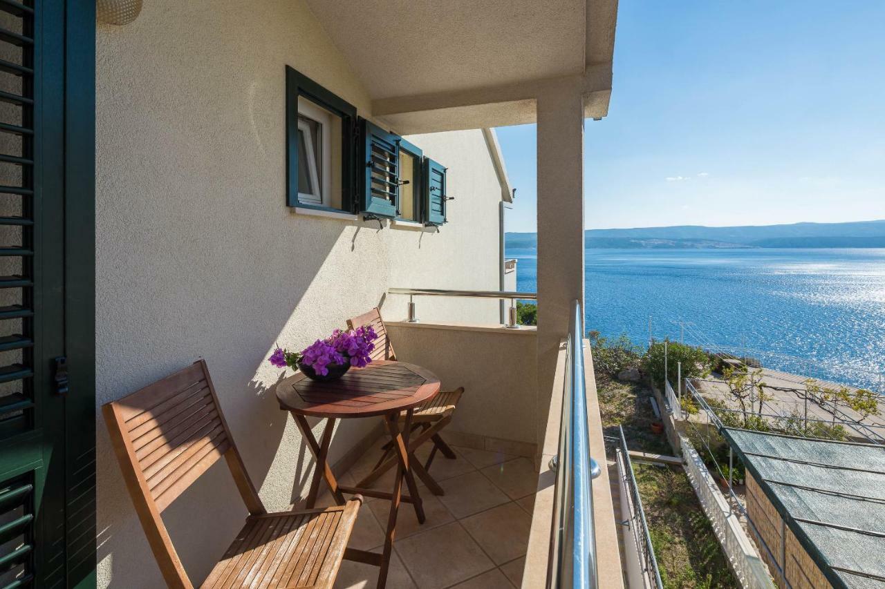Beachfront Apartments Lara Omis Phòng bức ảnh